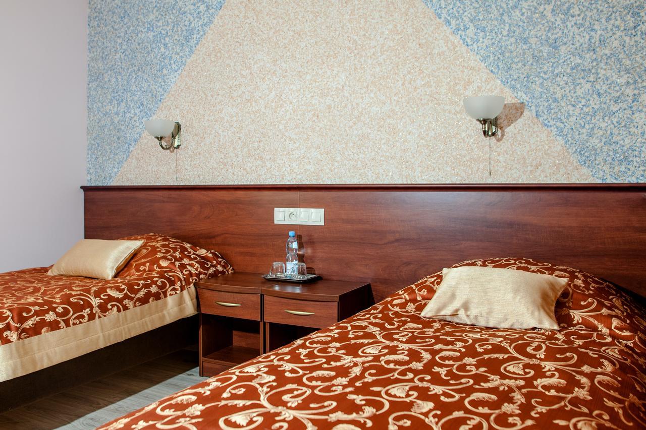 Hotel Irys Lublin Bagian luar foto