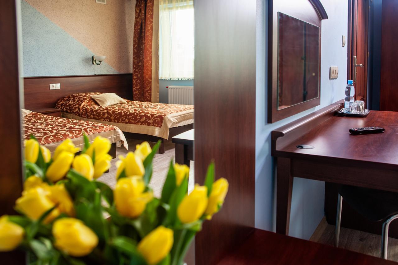 Hotel Irys Lublin Bagian luar foto