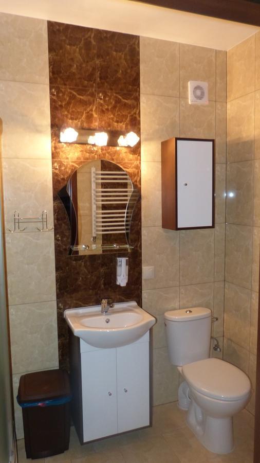Hotel Irys Lublin Bagian luar foto